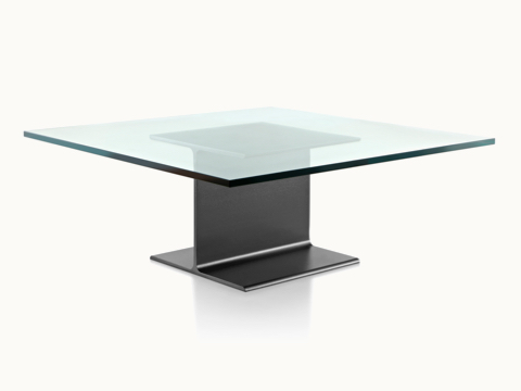 角形I波音咖啡桌 玻璃顶部和黑塑胶踏板