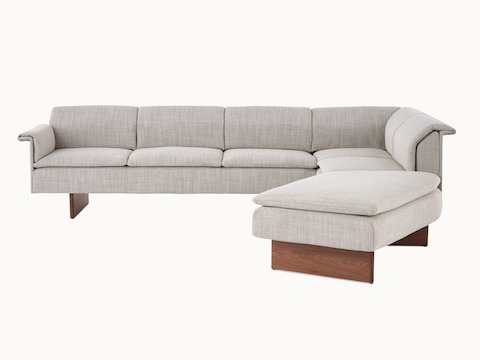 Mantle ThreeSeater Sofa,Mantle休息室Seating,Walnut木基