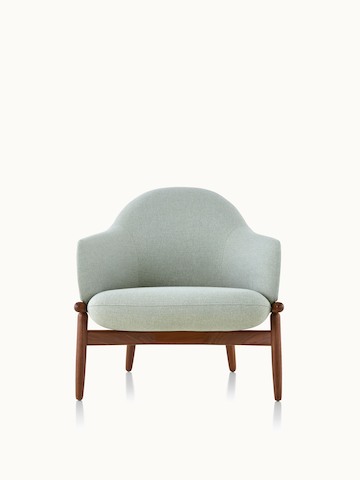中背reframe休眠椅,带浅绿色装饰和介质木框,从前端浏览